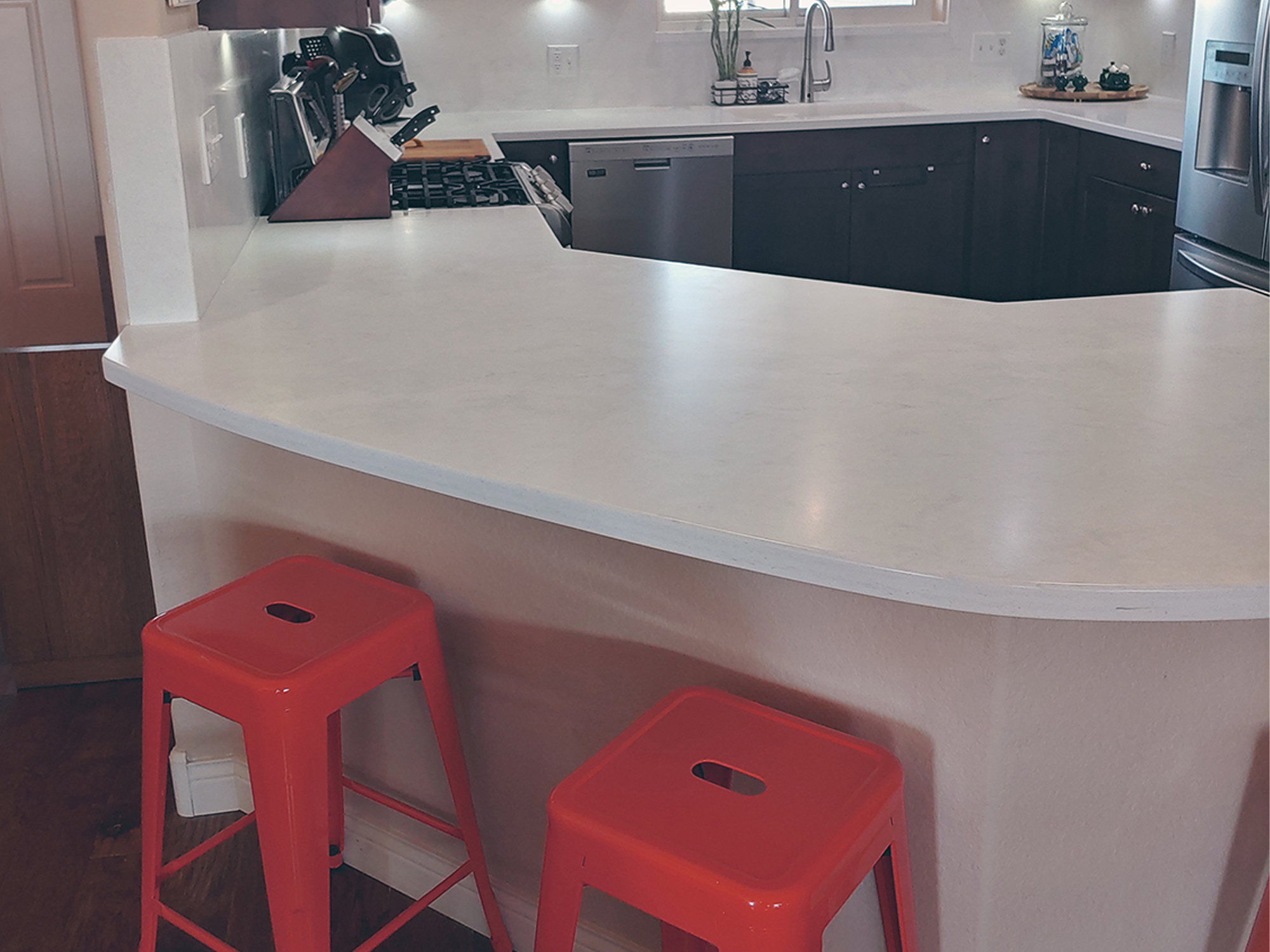 New kitchen counter and backsplash